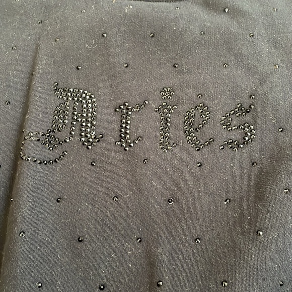 good American Aries sweat shirt - Picture 2 of 5
